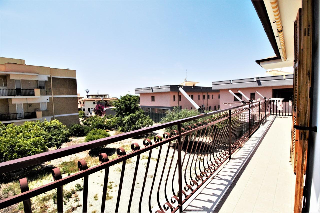 Holidaycasa Leone - Con Posto Auto A 200Mt Dal Mare سبرلونغا المظهر الخارجي الصورة