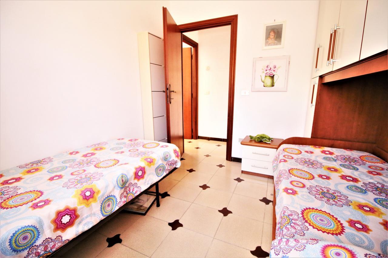 Holidaycasa Leone - Con Posto Auto A 200Mt Dal Mare سبرلونغا المظهر الخارجي الصورة