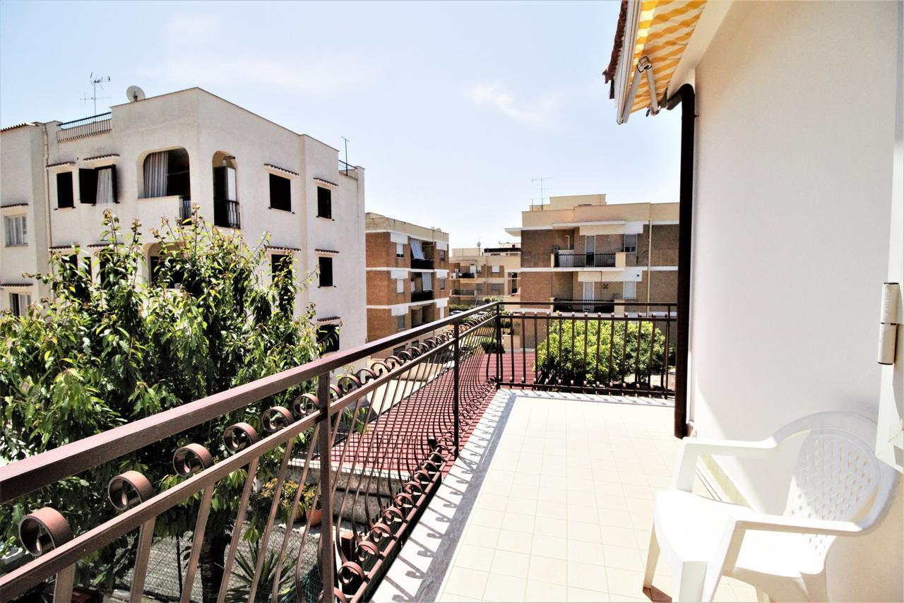 Holidaycasa Leone - Con Posto Auto A 200Mt Dal Mare سبرلونغا المظهر الخارجي الصورة