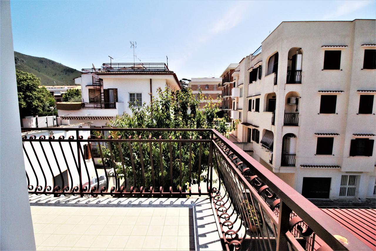 Holidaycasa Leone - Con Posto Auto A 200Mt Dal Mare سبرلونغا المظهر الخارجي الصورة